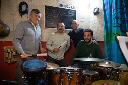 Cartel de LaWuena Band presenta su nuevo disco