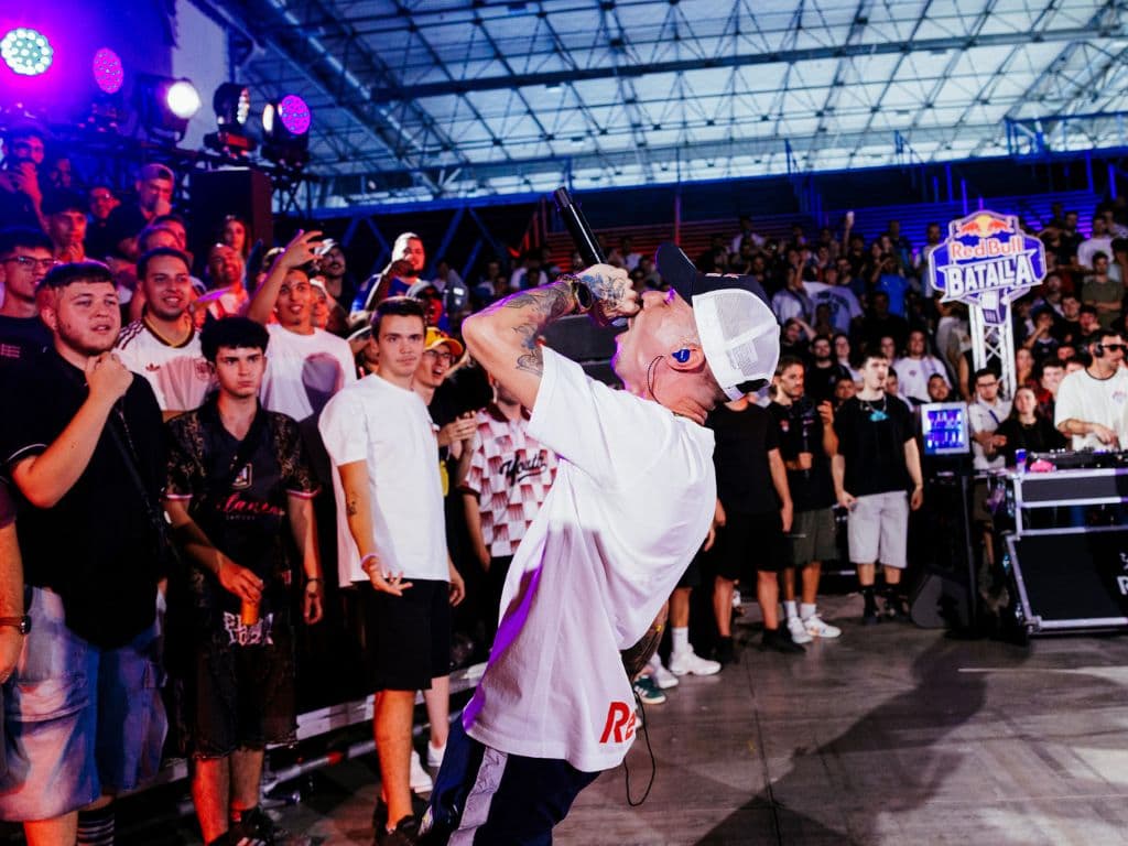 Cartel de Red Bull Batalla — Regional de Zaragoza