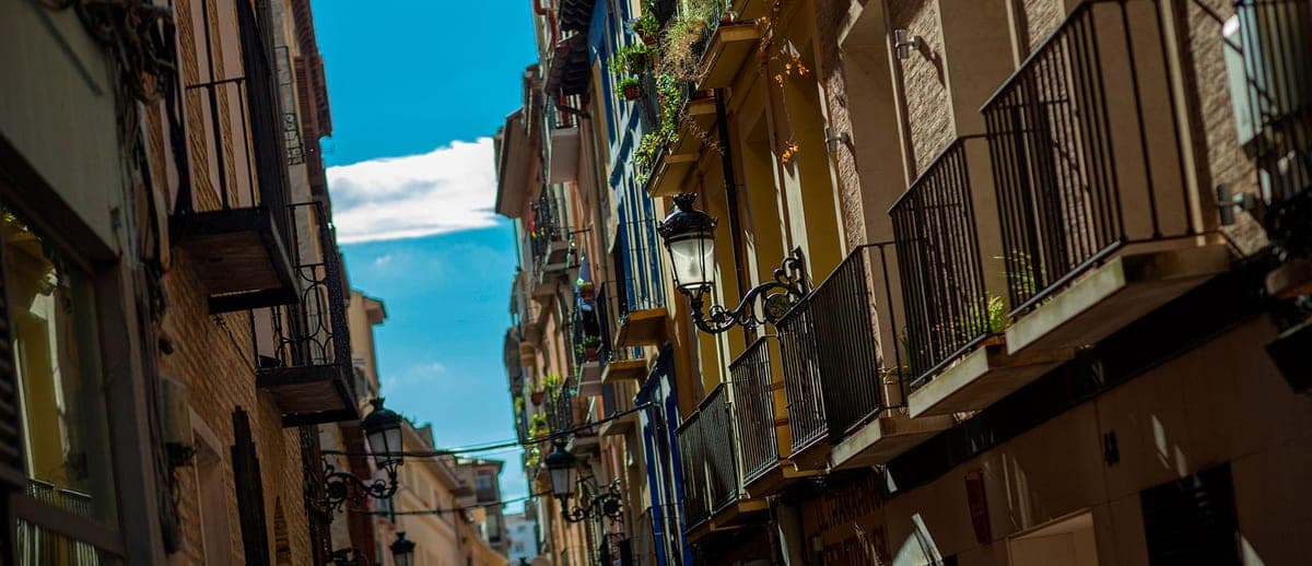 Cartel de Intergeneracional. Por el nombre lo sabrás: oficios que dieron calle