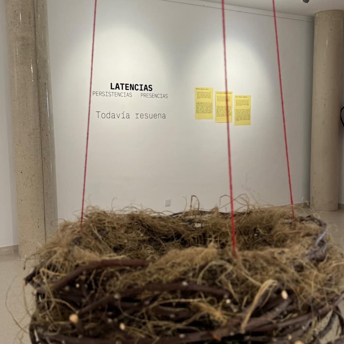 Cartel de «Latencias. Persistencias · Presencias»
