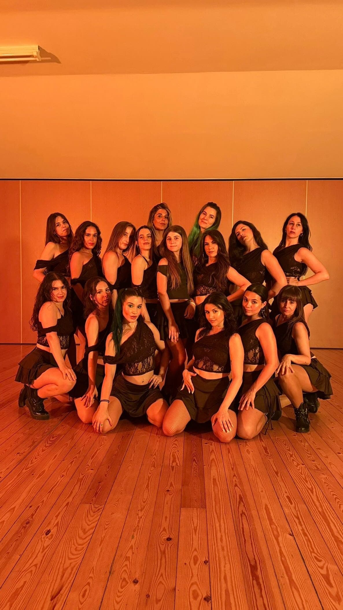 Cartel de Sexy Style con Paula en Areté Dance Studio