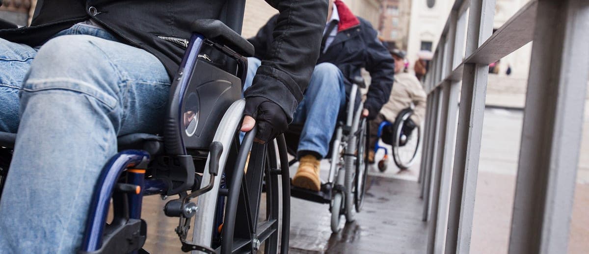 Cartel de Visita guiada accesible por el Casco Histórico