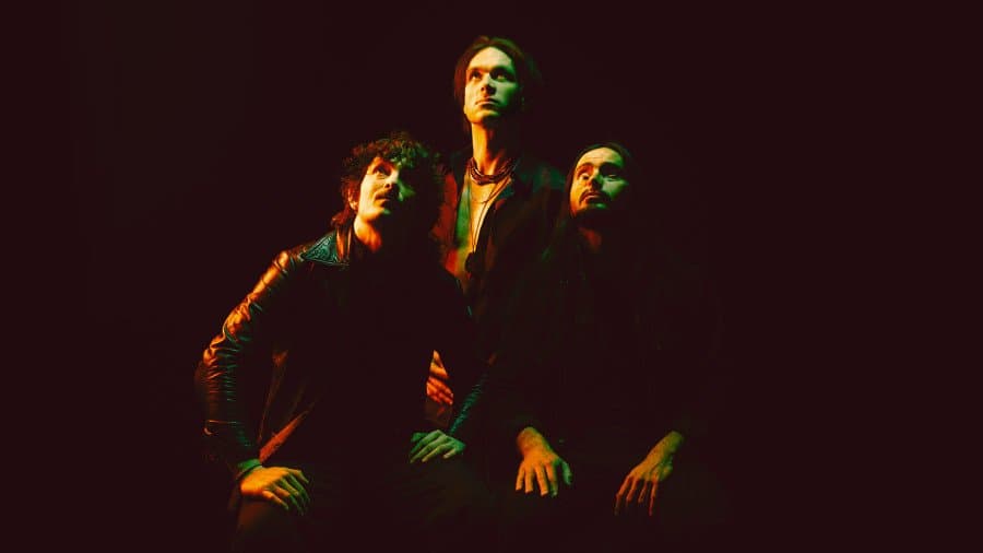 Cartel de Dirty Sound Magnet