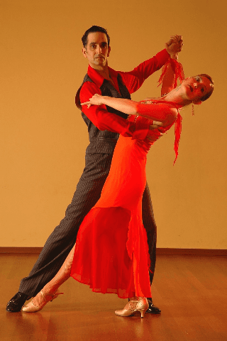 Cartel de Bailes Latinos