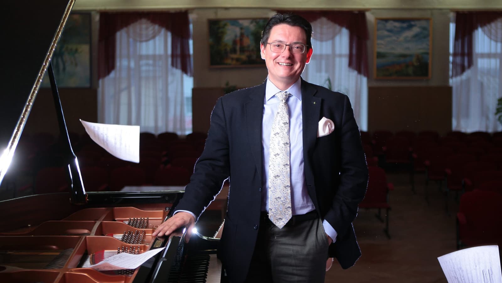 Cartel de Brenno Ambrosini: tres sonatas de Beethoven