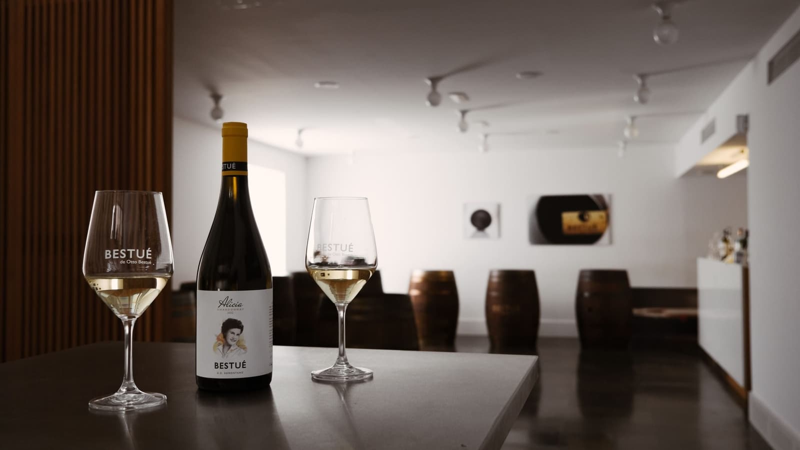 Cartel de Cata de vinos y chocolates en Bodega Otto Bestué