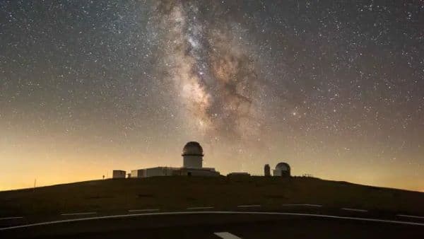 Cartel de Observación nocturna en Galáctica: Bienvenida al cielo de invierno