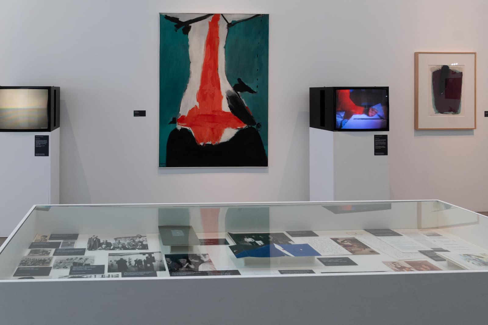 Cartel de Visita mediada «Arte y cerebro»: creaciones en Super 8 de Alberto Portera